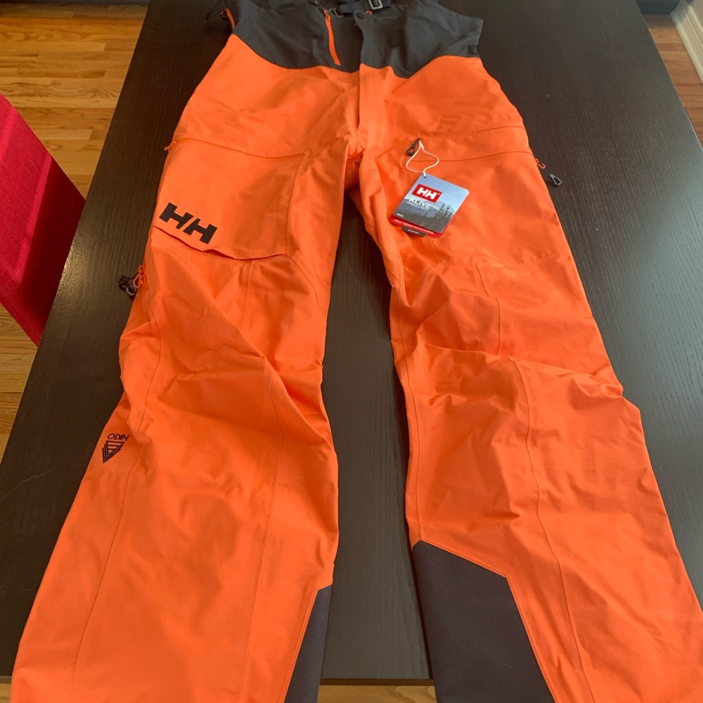 Helly Hansen ski pants size large